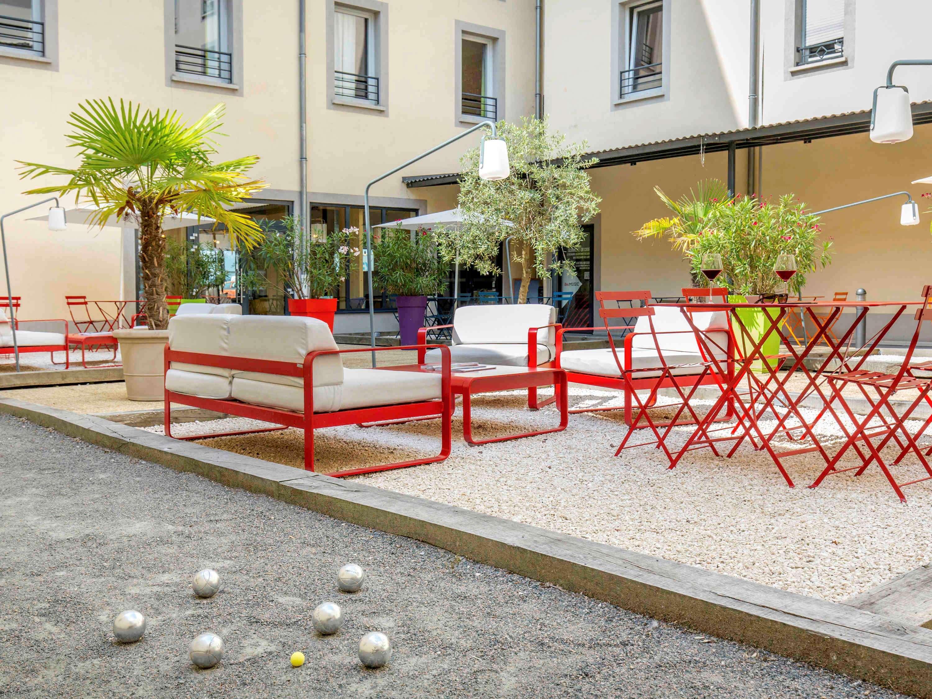 Ibis Lyon Sud Vienne Saint-Louis Hotel Exterior photo